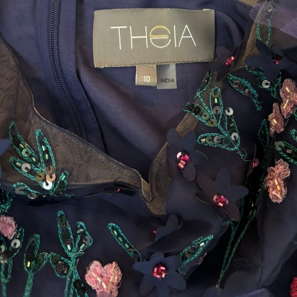Theia Lucy Beaded Gown Size 10 - Picture 5 of 6